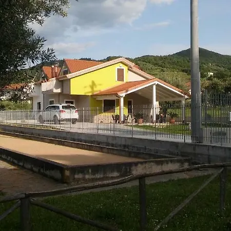 Terra Luna Nocleg ze śniadaniem *